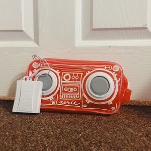 Portable speaker with audio jack